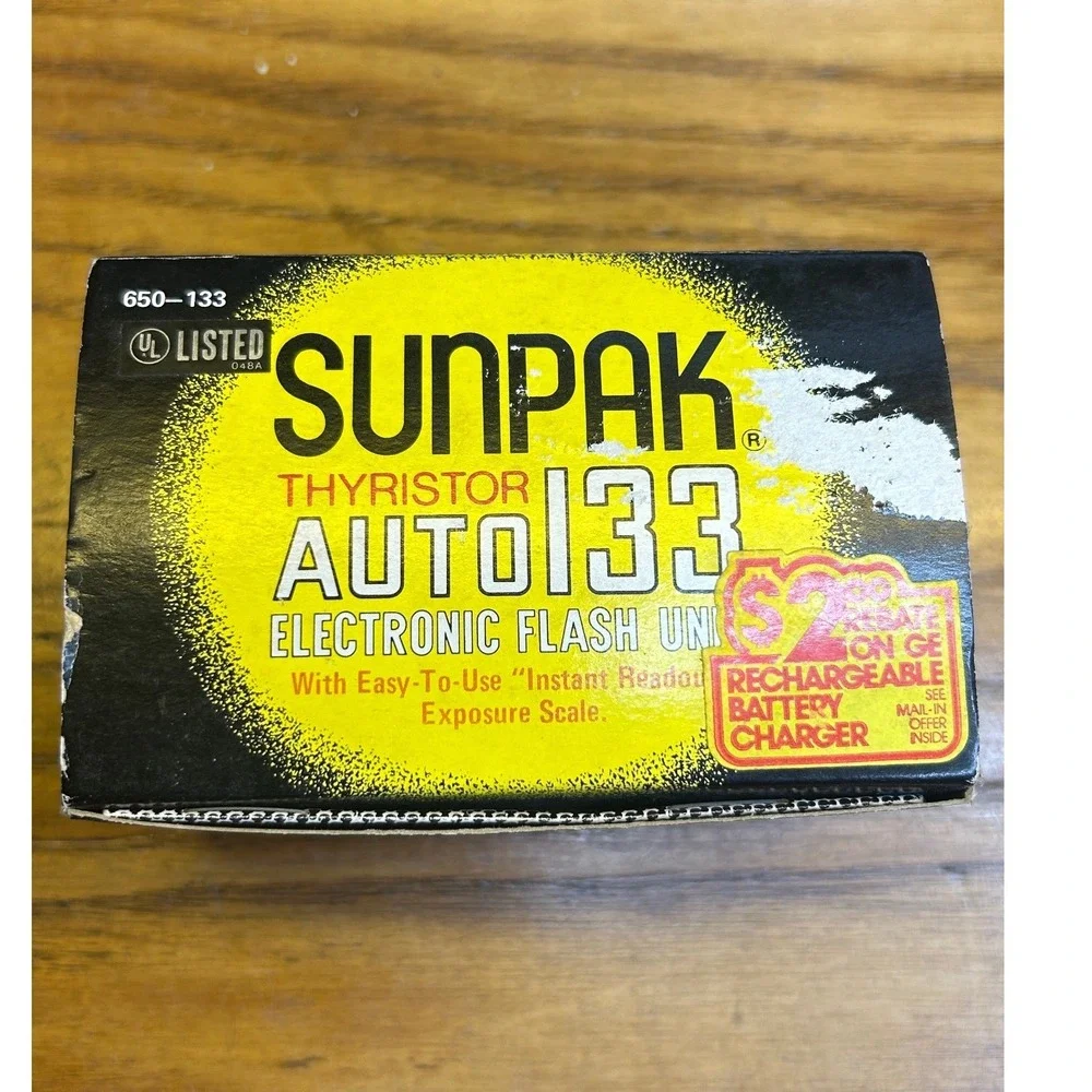 Sunpak‎ Auto 133 Thyristor Flash Unit Black Plastic Vintage camera accessories